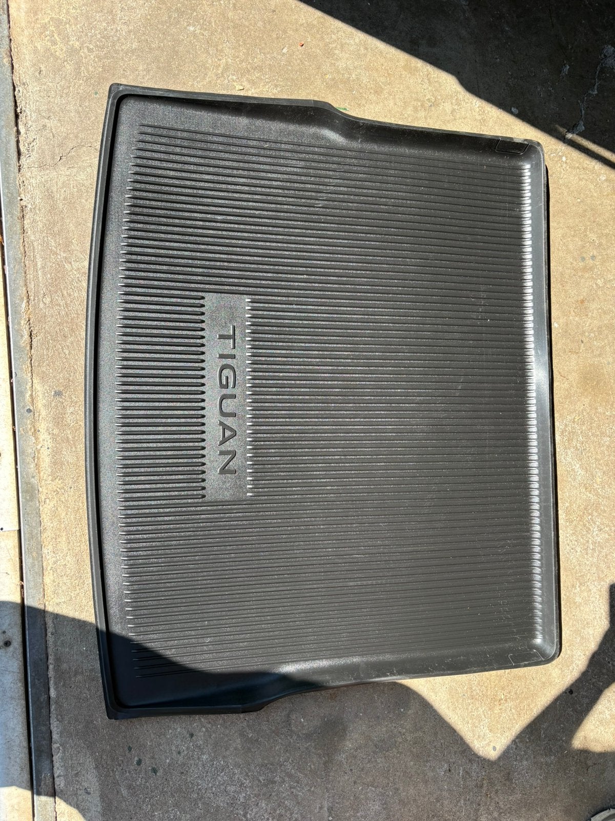 Originele Volkswagen Tiguan kofferbakmat (2023-heden), Ophalen of Verzenden, Zo goed als nieuw