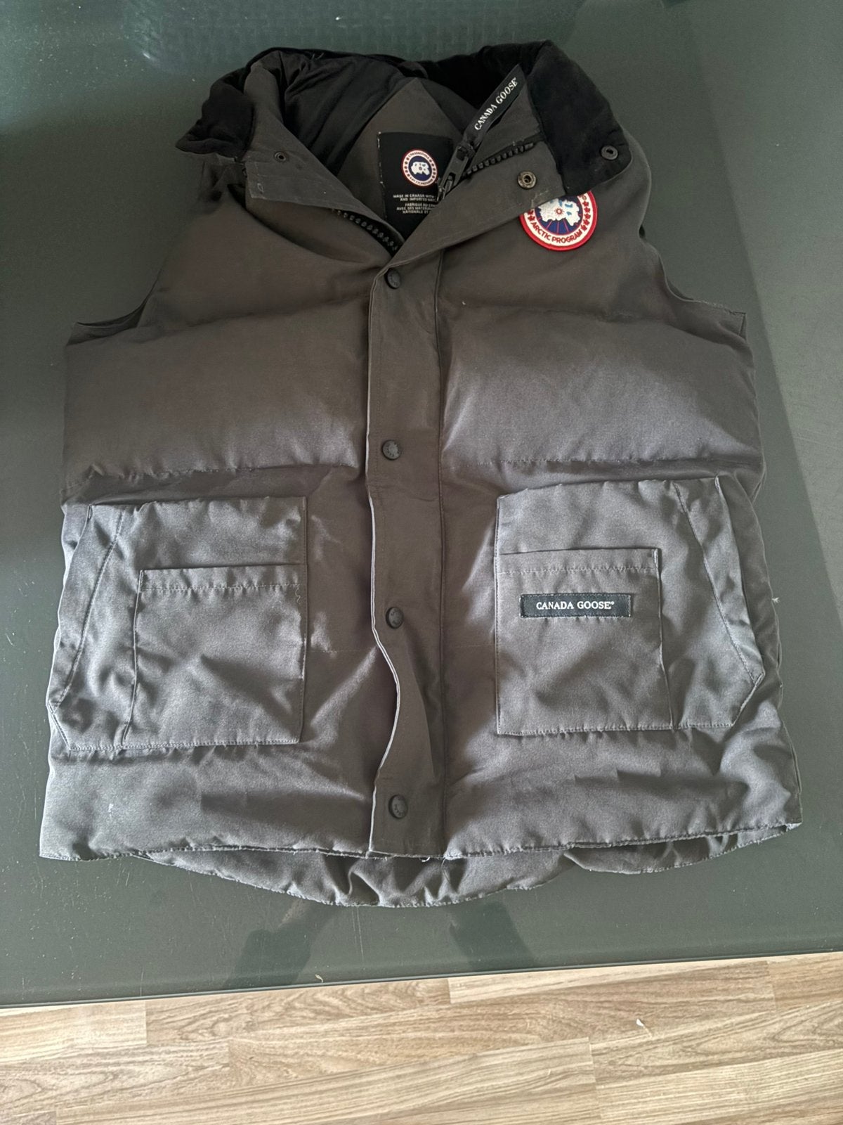 Canada goose bodywarmer maat s, Kleding | Heren, Bodywarmers, Ophalen of Verzenden, Zo goed als nieuw, Grijs