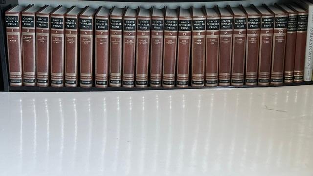 Encyclopedie Winkler Prins, Wereld Literatuur, Van Dale, Boeken, Encyclopedieën, Ophalen, Complete serie, Diverse auteurs, Zo goed als nieuw