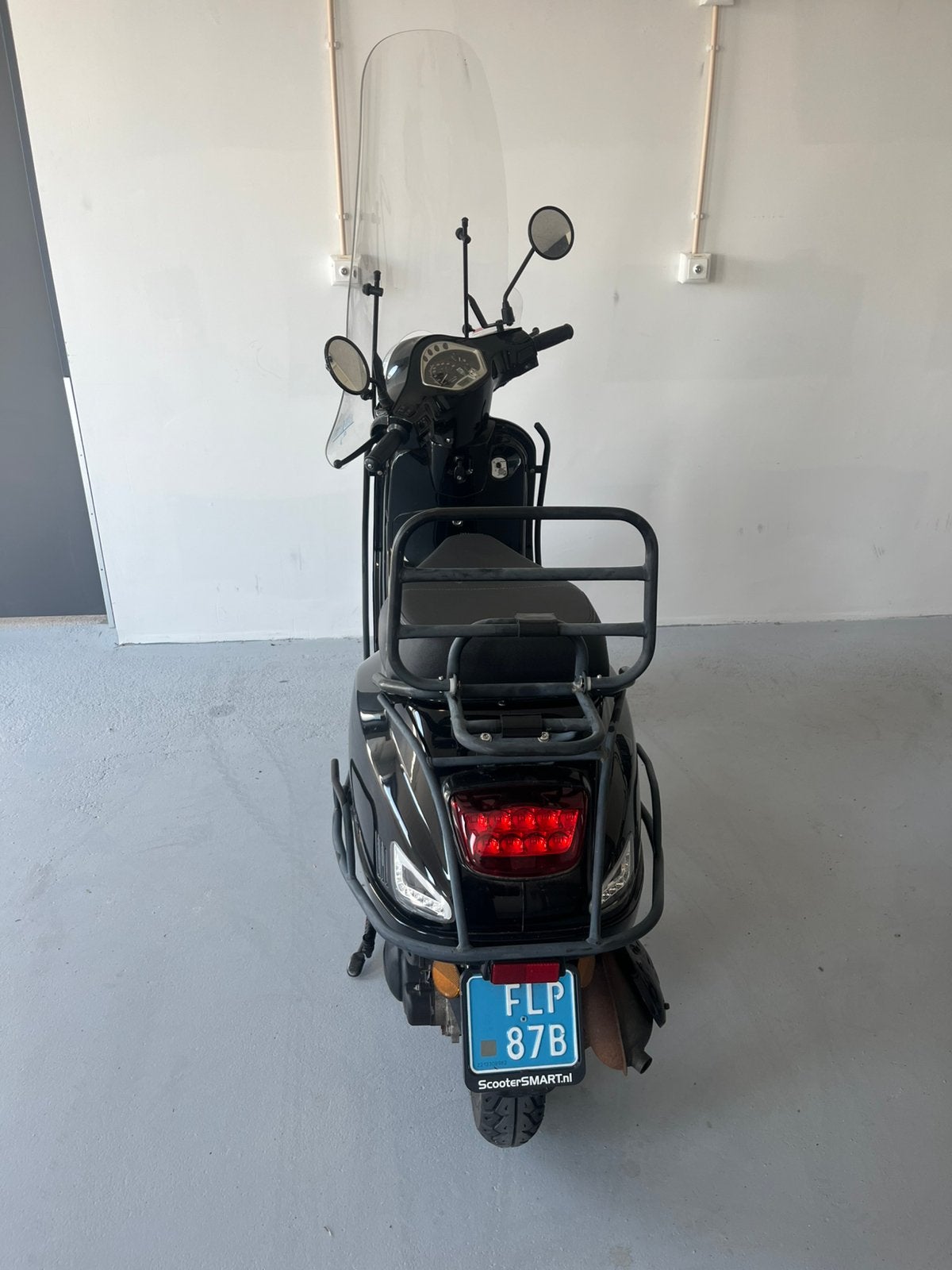 BTC Riva E5 Scooter uit 2022 - Dealer Onderhouden, Ophalen, Gebruikt, Benzine