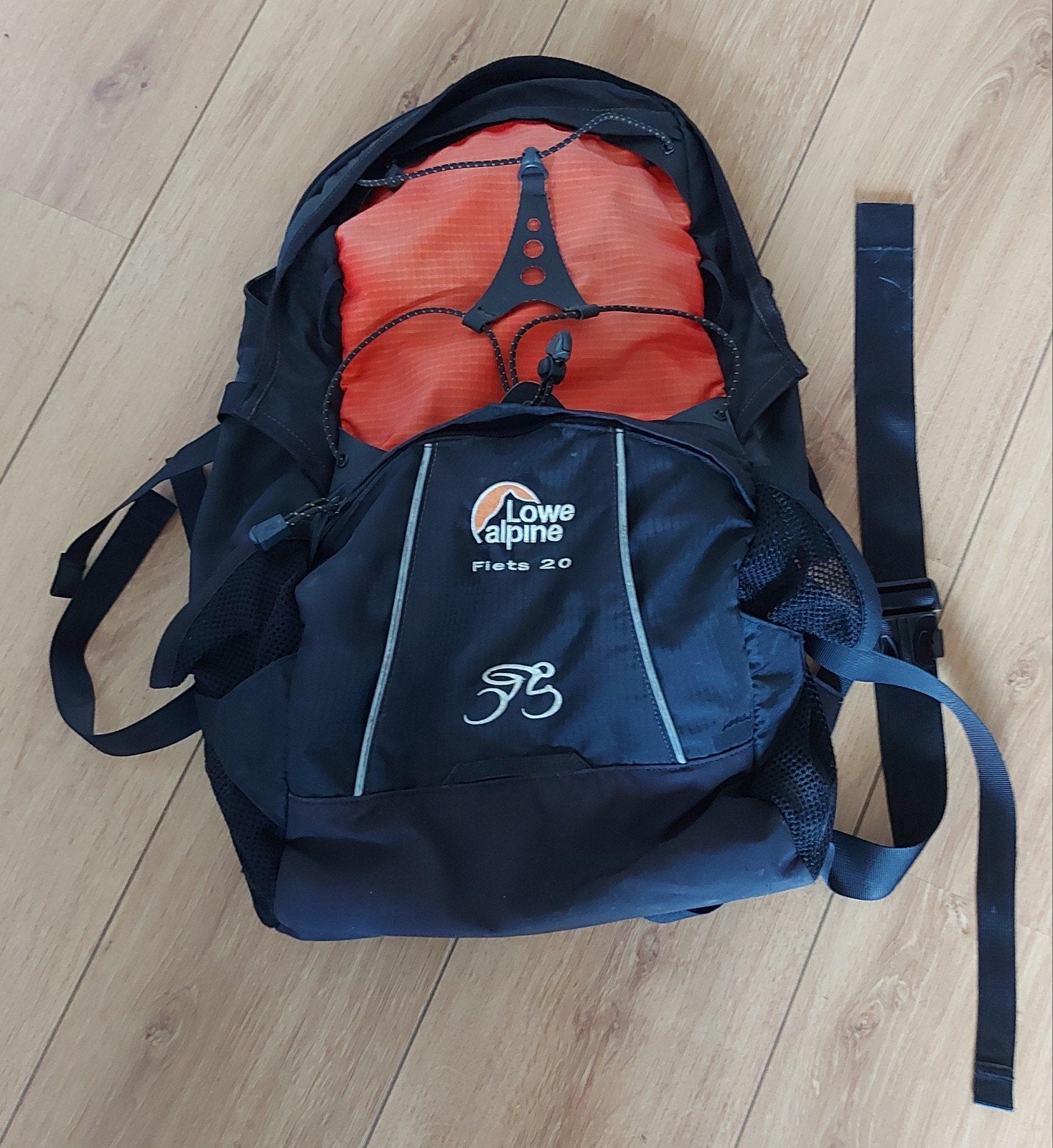 Lowe Alpine Fiets 20 Rugzak met Regenhoes, Ophalen, 40 cm of meer, Overige merken