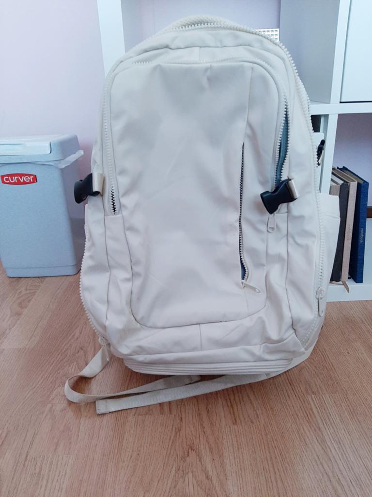 Ryanair Handbagage Rugzak met Schoenen Vak - Crème, Ophalen of Verzenden, Zo goed als nieuw, 25 tot 40 cm, Overige merken