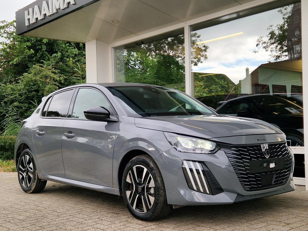 Peugeot 208 1.2 Hybrid 100 e-DCS6 Allure | Climate & Cruise, Auto's, 101 pk, Gebruikt, Automatische klimaatregeling, 1199 cc