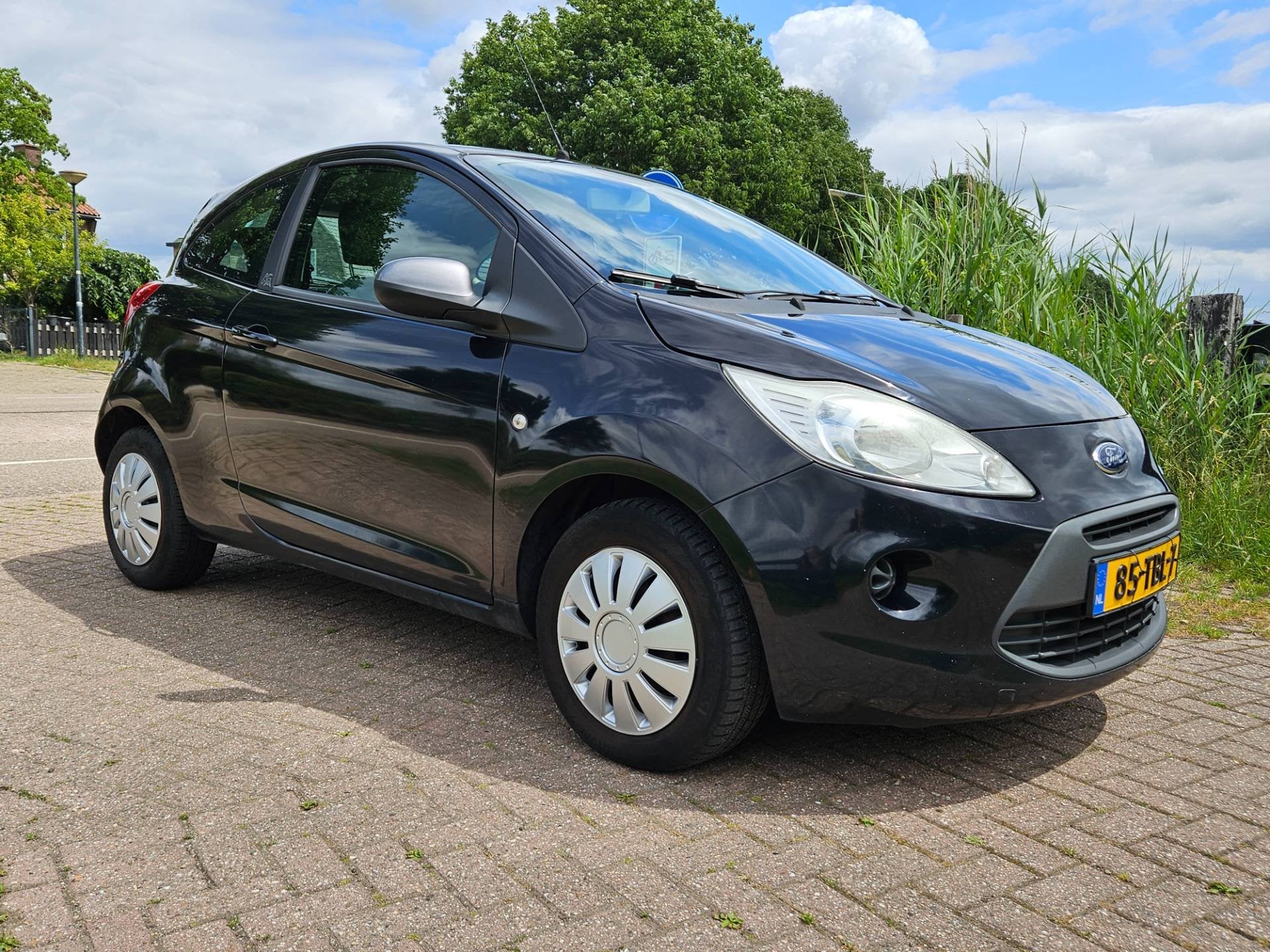 FORD Ka 1.2 69pk Cool &amp; Sound, Voorwielaandrijving, Euro 5, Stof, Gebruikt