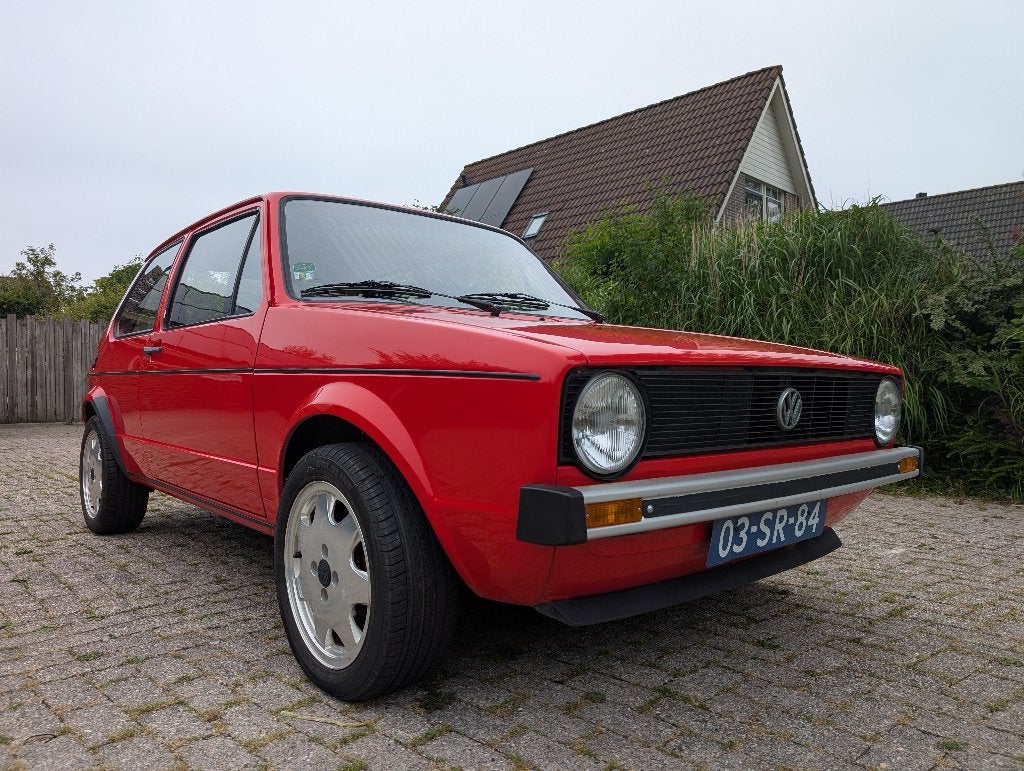 Volkswagen Golf 1.6 S AUT 1977 (2e eigenaar), Auto's, Volkswagen, Particulier, Golf, Lichtmetalen velgen, Benzine, Hatchback, Automaat