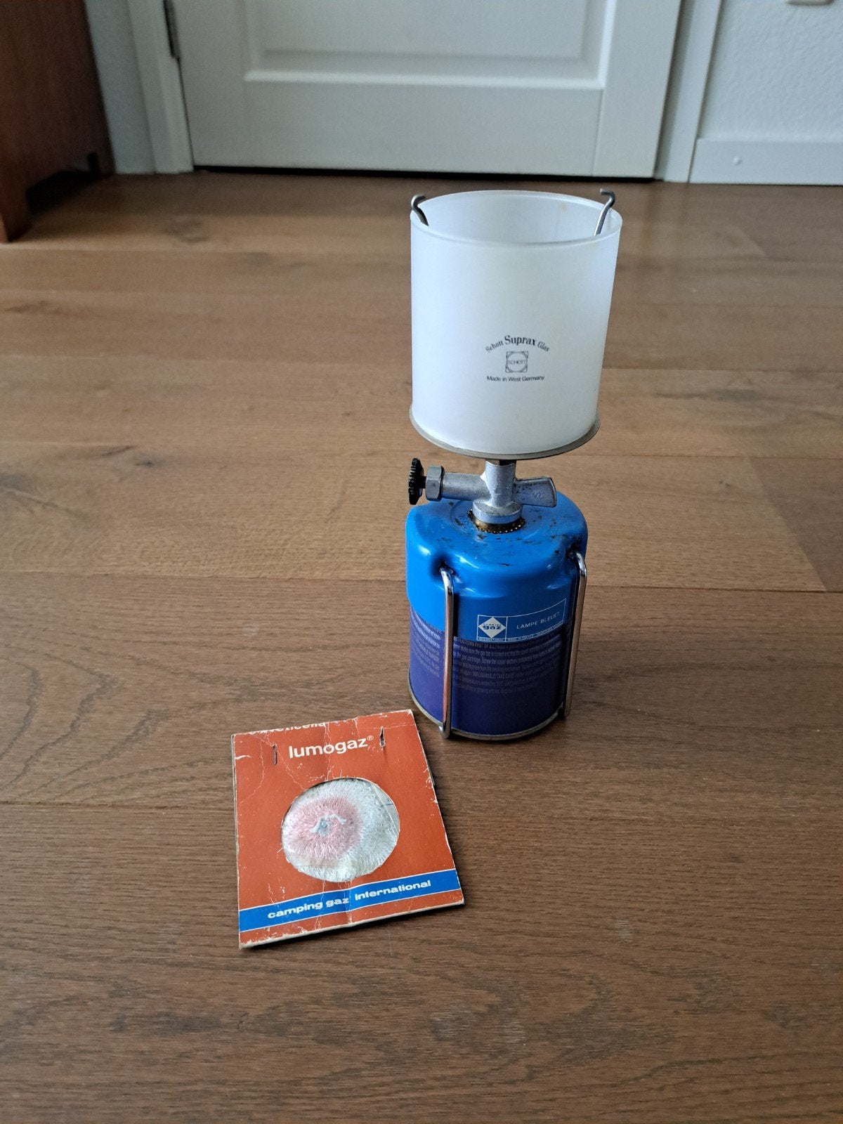 Vintage Lumegaz Camping Gaslamp - Schott Suprax Glas, Caravans en Kamperen, Kampeeraccessoires, Ophalen of Verzenden, Gebruikt