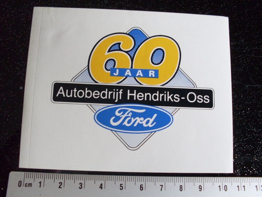 sticker 60 jaar autobedrijf Hendriks oss Ford logo, Verzenden, Zo goed als nieuw, Auto of Motor