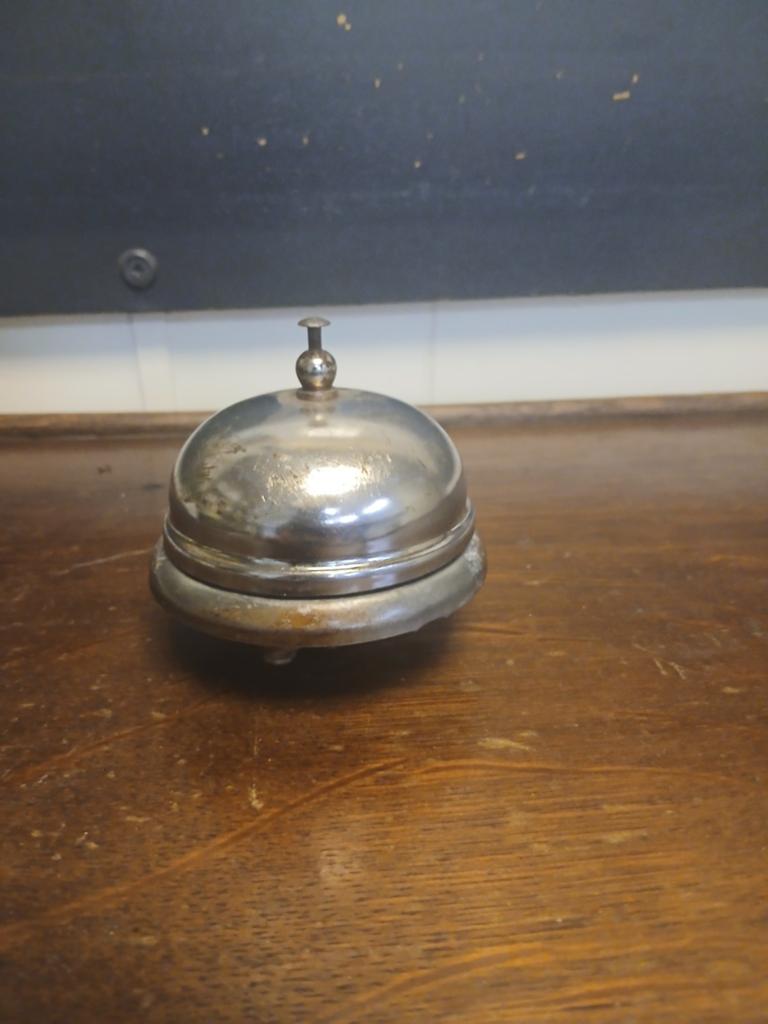 Vintage hotelbel / receptiebel - zilverkleurig, Ophalen of Verzenden