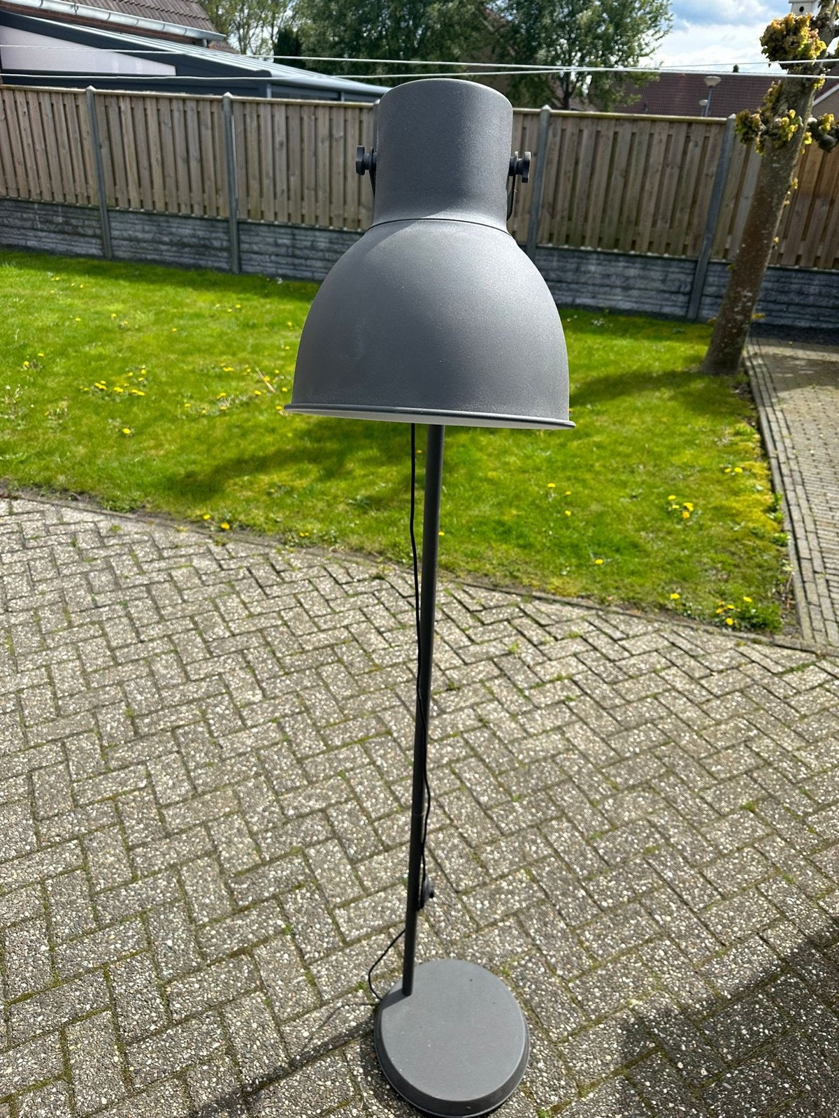 Ikea Hektar staande lamp - Donkergrijs, Ophalen, E27 (groot), Zo goed als nieuw, Metaal