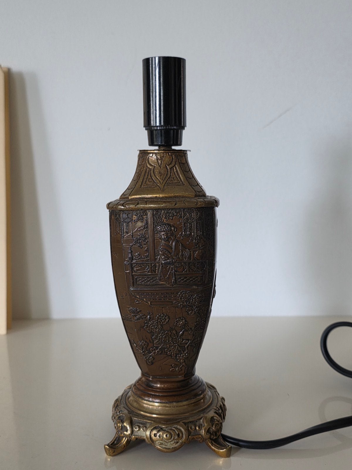 Oude Japanse bronzen of messing, gedecoreerde lampenvoet, Antiek en Kunst, Ophalen of Verzenden