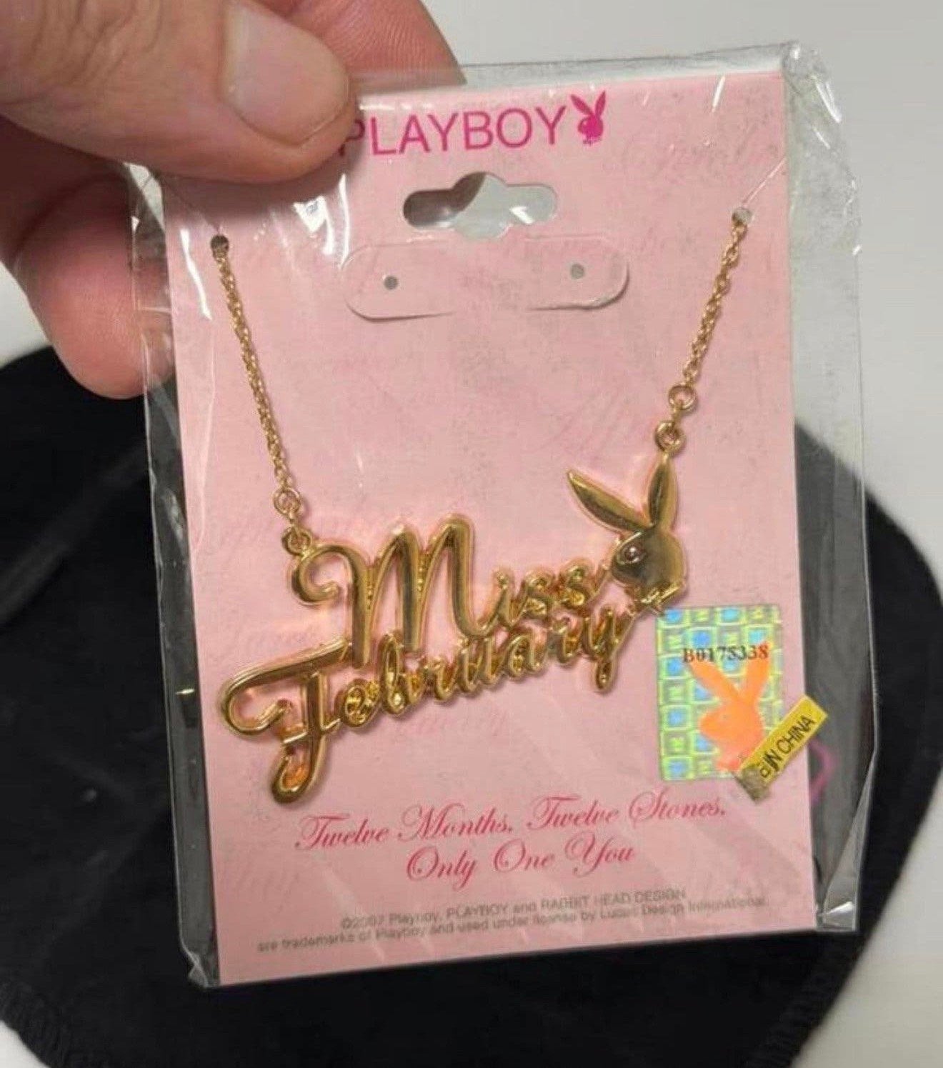 PLAYBOY Gold Plated Miss February Februari ketting met tasje, Sieraden, Tassen en Uiterlijk, Met hanger, Overige materialen, P