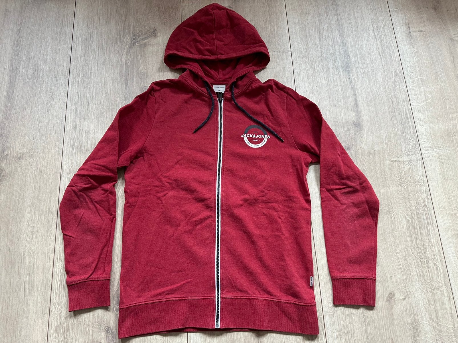 Rode vest van Jack en Jones maat M, Maat 48/50 (M), Ophalen of Verzenden, Zo goed als nieuw, Rood