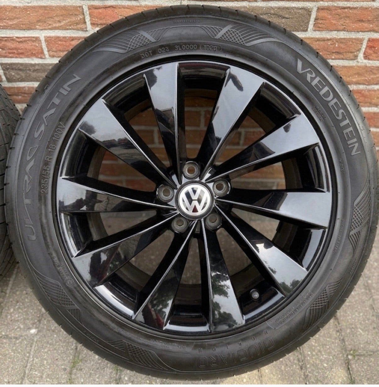 ✅ Originele VW Tiguan Interlagos Velgen + Goede A merk zomer, Ophalen, 18 inch, Gebruikt, Banden en Velgen