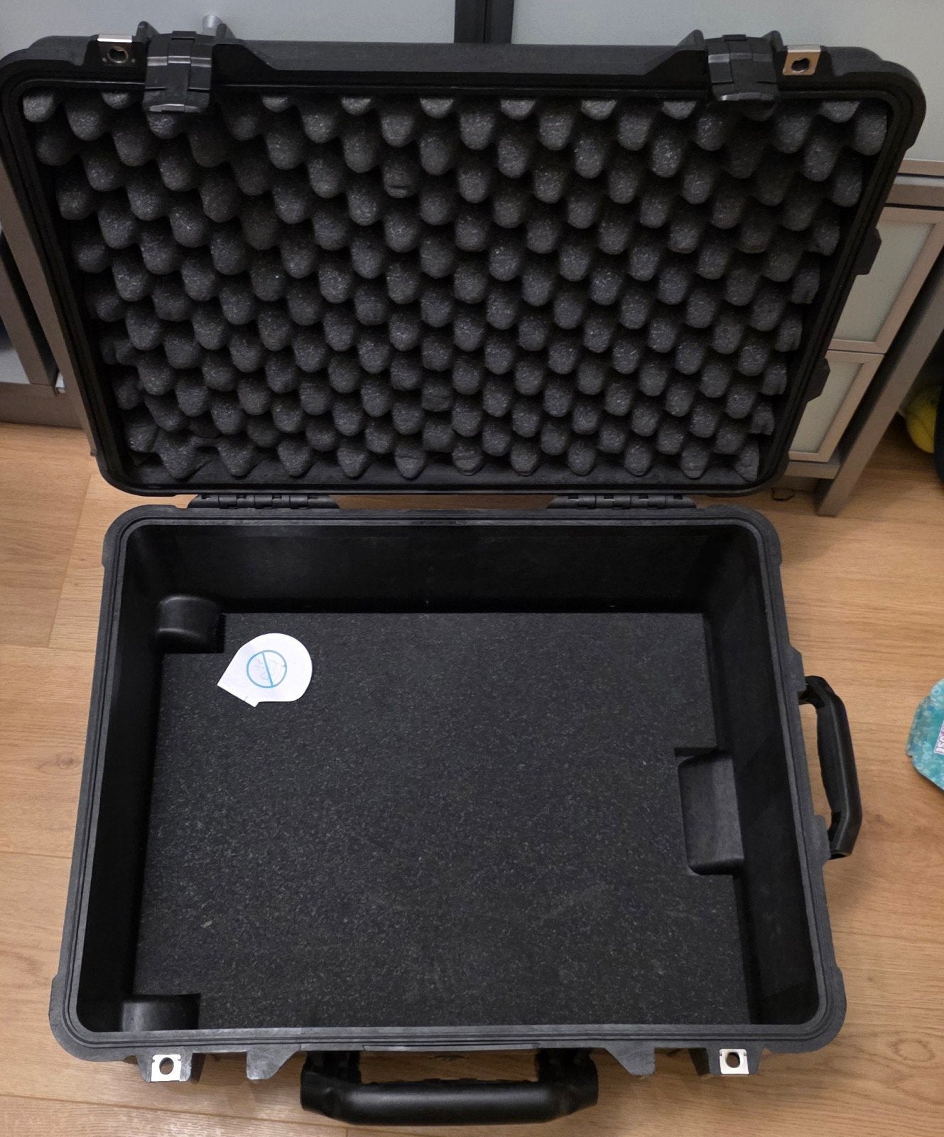 Peli (Protector) Case 1560 Zwart met plukschuim interieur, 50 tot 60 cm, Hard kunststof, Ophalen of Verzenden, Zo goed als nieuw