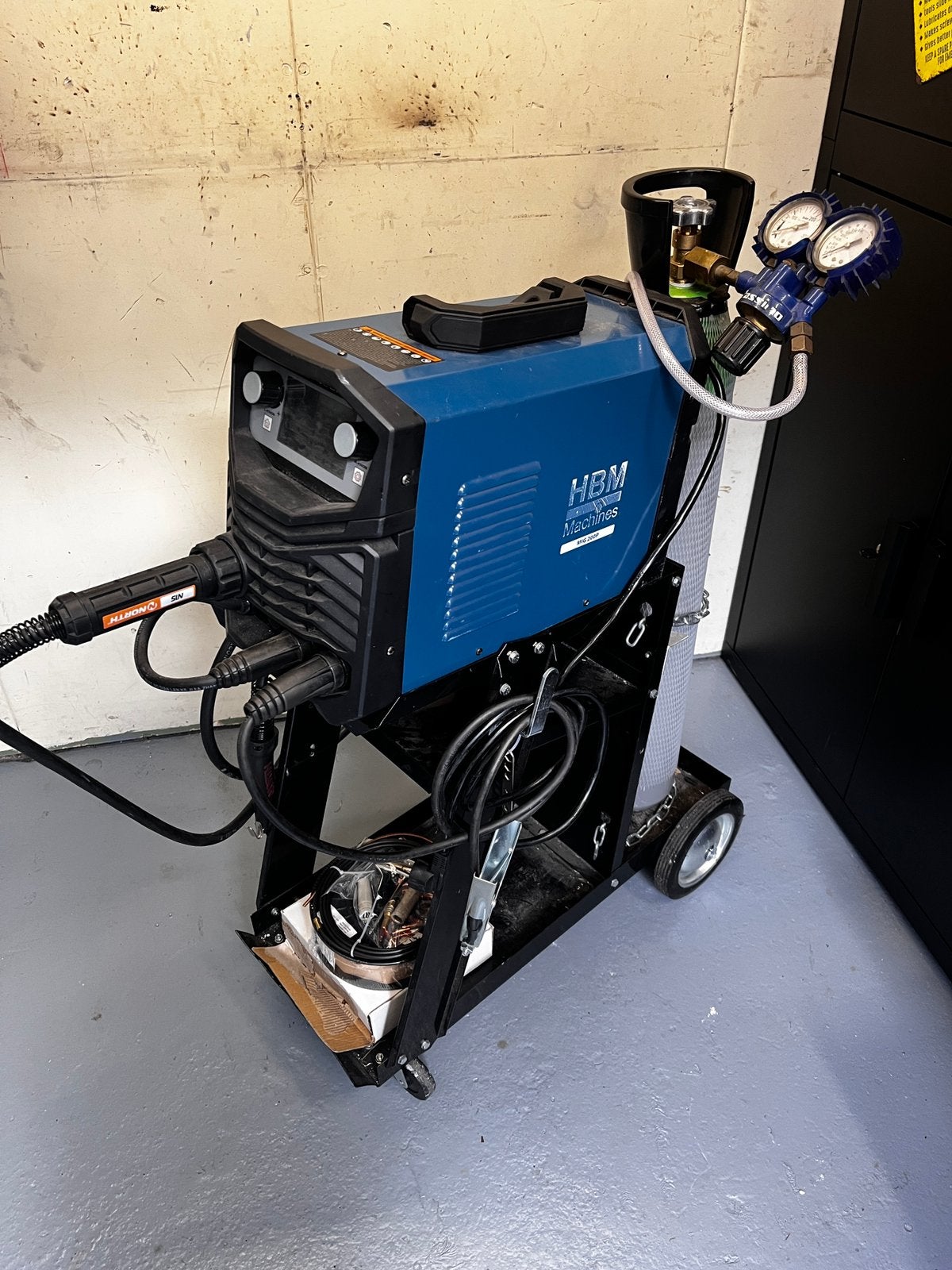 HBM 200P mig/mag co2 lasapparaat, complete set, Tig, mma, Ophalen, Zo goed als nieuw, 150 tot 250 ampère, Co2