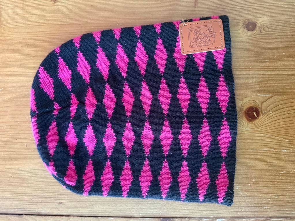 Te koop unieke roze-blauwe Flugel muts, Ophalen of Verzenden, Zo goed als nieuw, Muts