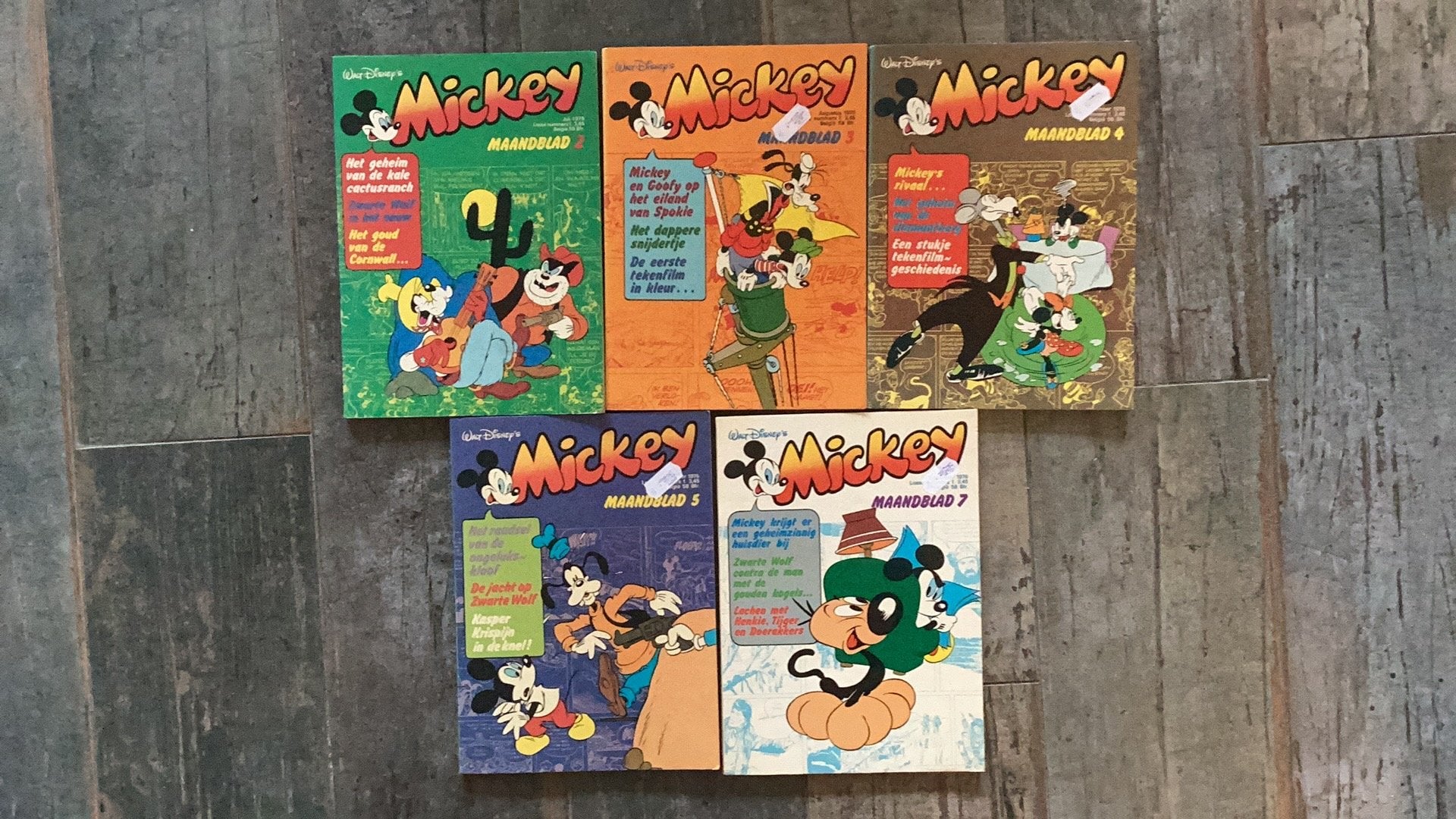 35 x Mickey Maandblad 1976 t/m 1981, in goede staat, Boeken, Gelezen, Verzenden, Walt Disney, Meerdere stripboeken