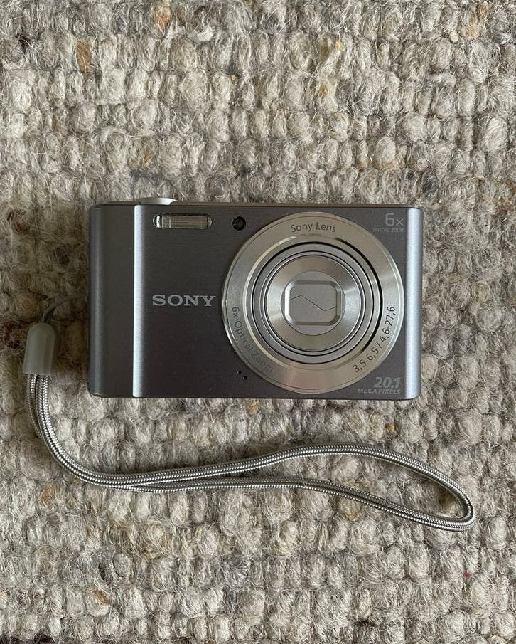 Sony cybershot DSC-W810, 20 Megapixel, Compact, Ophalen of Verzenden, Zo goed als nieuw