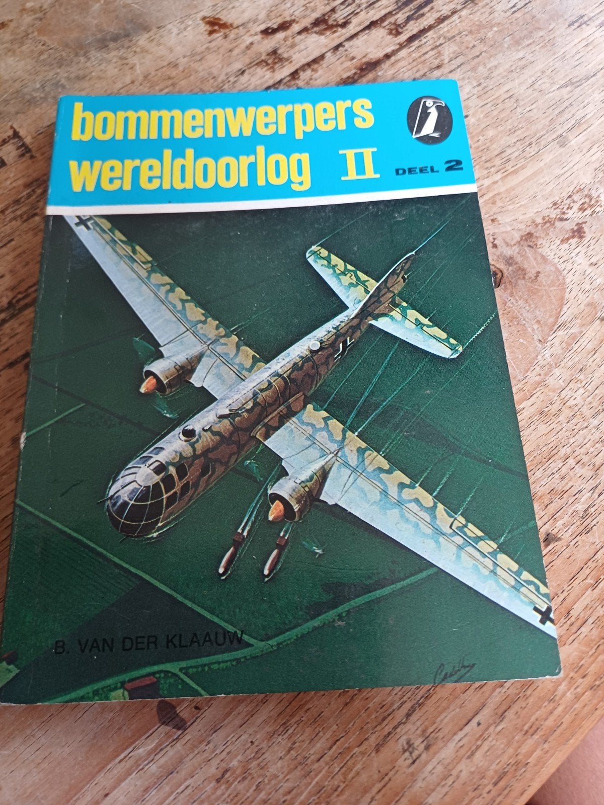Boekje Bommenwerpers Wereldoorlog II - Deel 2, Van der klaauw, Ophalen of Verzenden, Luchtmacht, Tweede Wereldoorlog