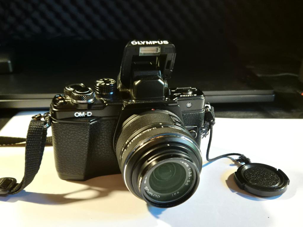 Olympus OM-D E-M10 Mark II met 2 lenzen en accessoires, Gebruikt, Compact, Ophalen of Verzenden, Olympus