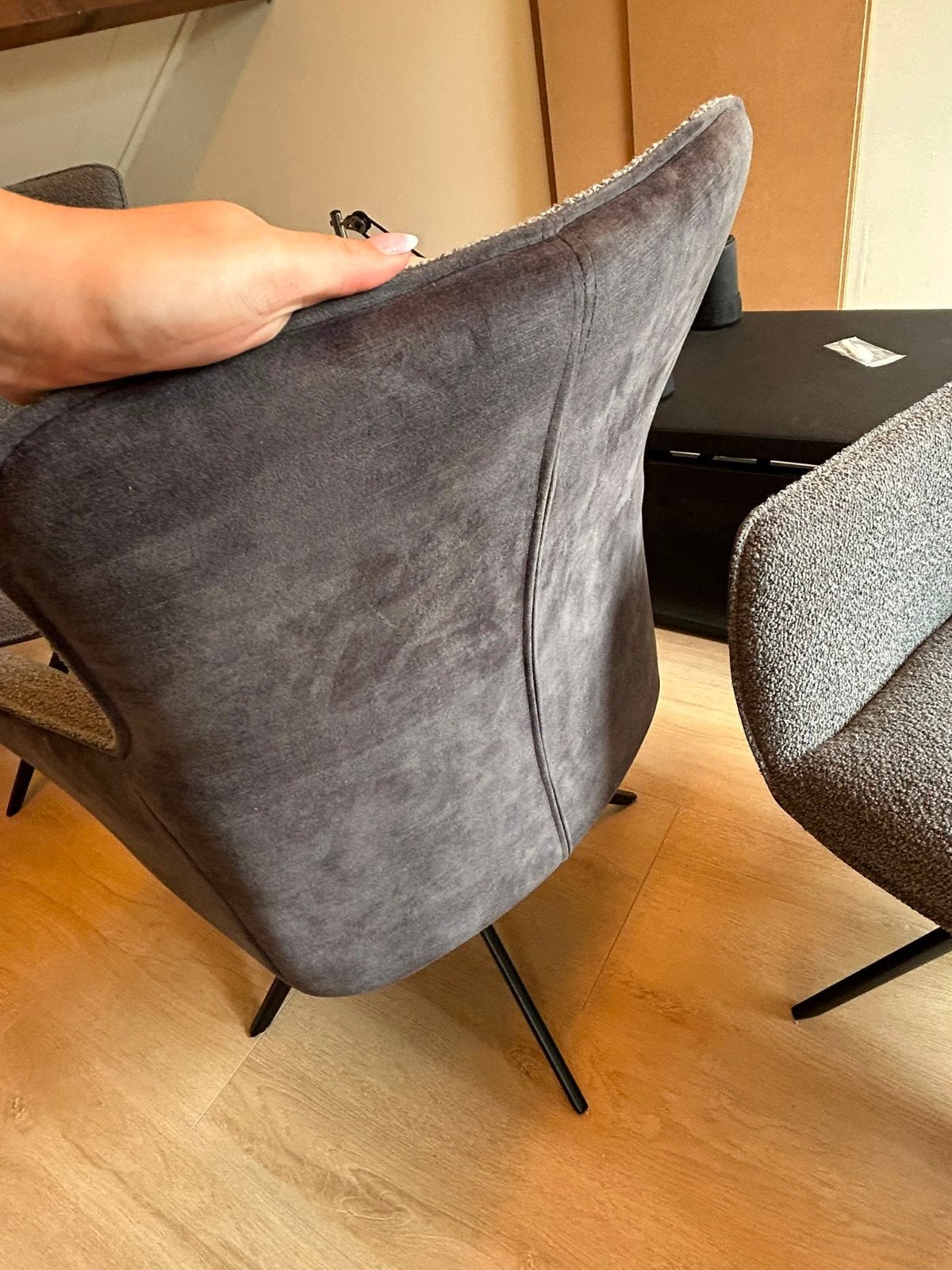 4x Comfortabele Eetkamerstoelen Antraciet, Huis en Inrichting, Ophalen, Zo goed als nieuw, Grijs, Vier