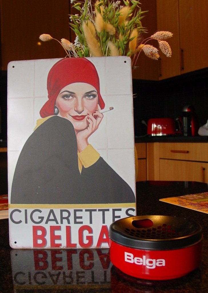 BELGA REKLAME + ASBAK -METAAL-, Verzamelen, Ophalen of Verzenden, Gebruikt, Gebruiksvoorwerp