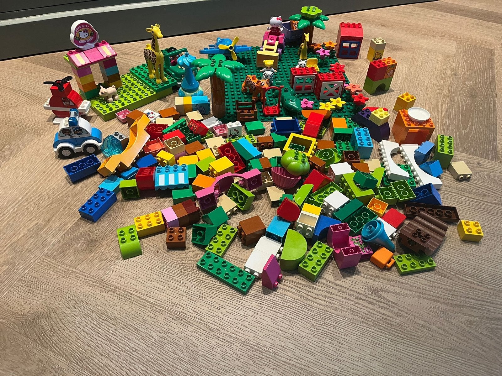 Grote Duplo mix met platen, dieren, voertuigen en sets, Ophalen, Gebruikt, Inclusief extra onderdelen, Duplo