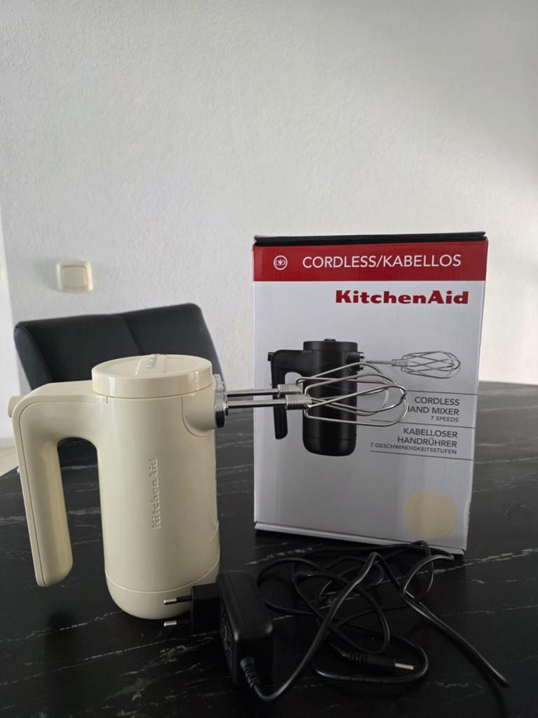 KitchenAid hand mixer, Witgoed en Apparatuur, Keukenmixers, 4 liter of meer, Ophalen of Verzenden, Zo goed als nieuw, 3 snelheden of meer