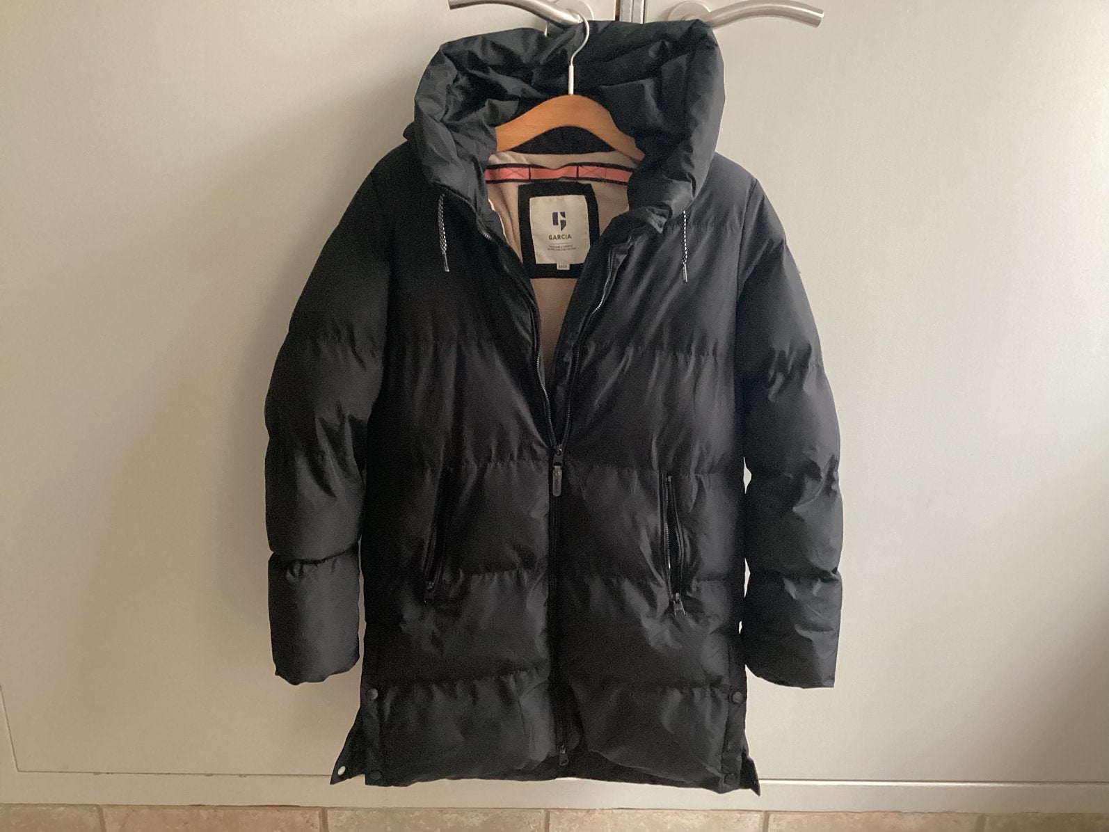 warme  zwarte winter jas  garcia maat 164/ 170    € 30,00, Ophalen of Verzenden, Gedragen, Maat 34 (XS) of kleiner