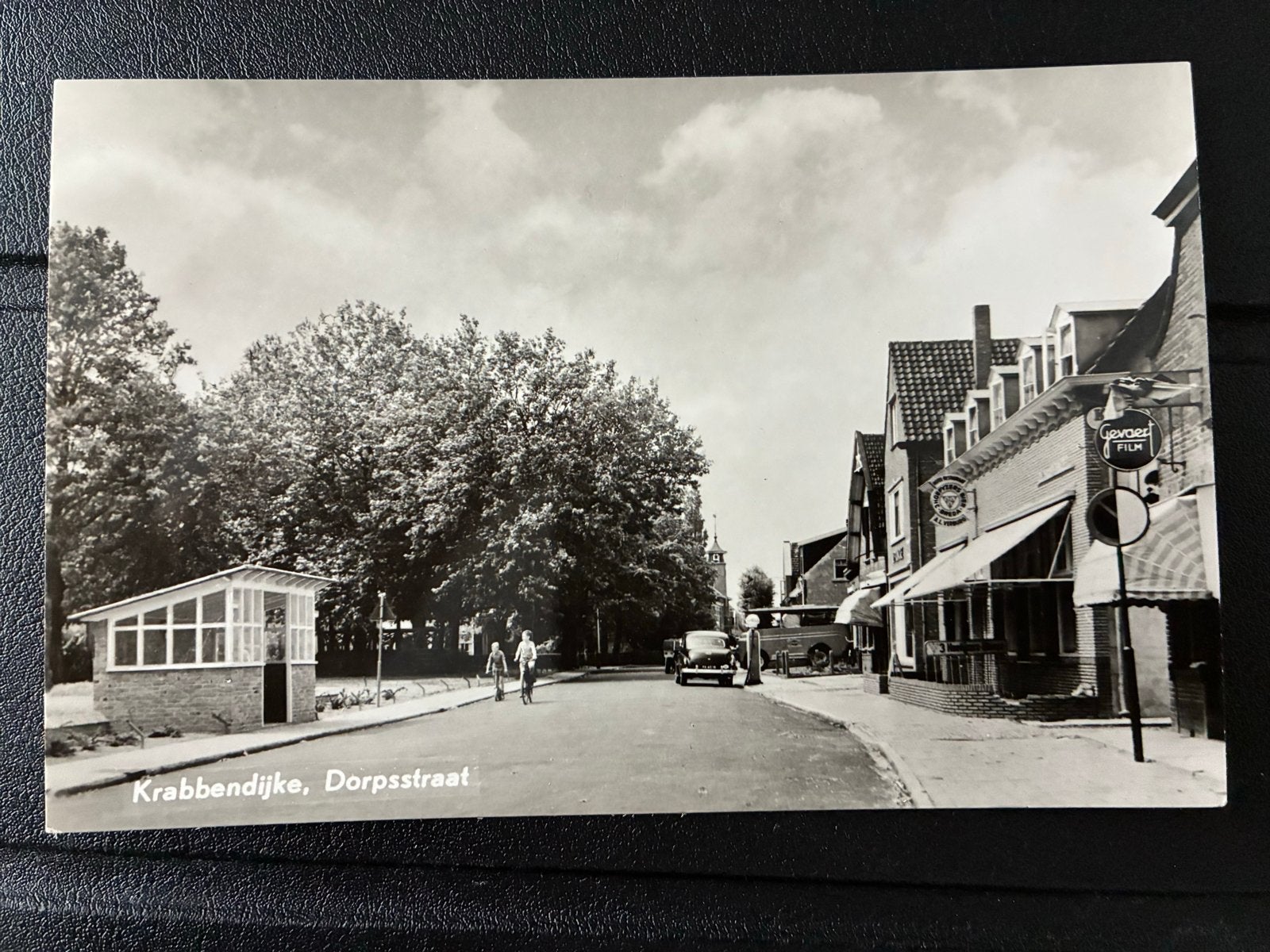 Oude Ansichtkaart Dorpsstraat Krabbendijke Zeeland, Verzenden, 1940 tot 1960, Gelopen, Zeeland