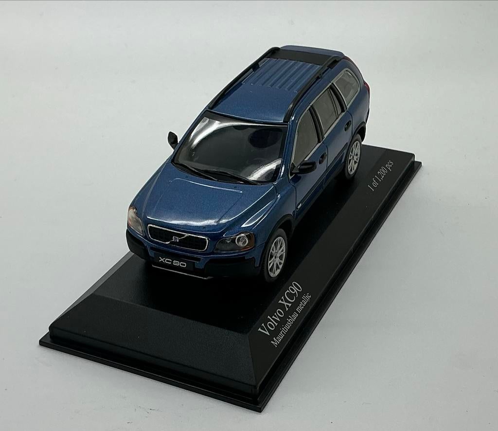 Volvo XC90 2003 (Mauritius) Blauw metallic 1:43 Minichamps, Ophalen of Verzenden, Nieuw, Overige typen
