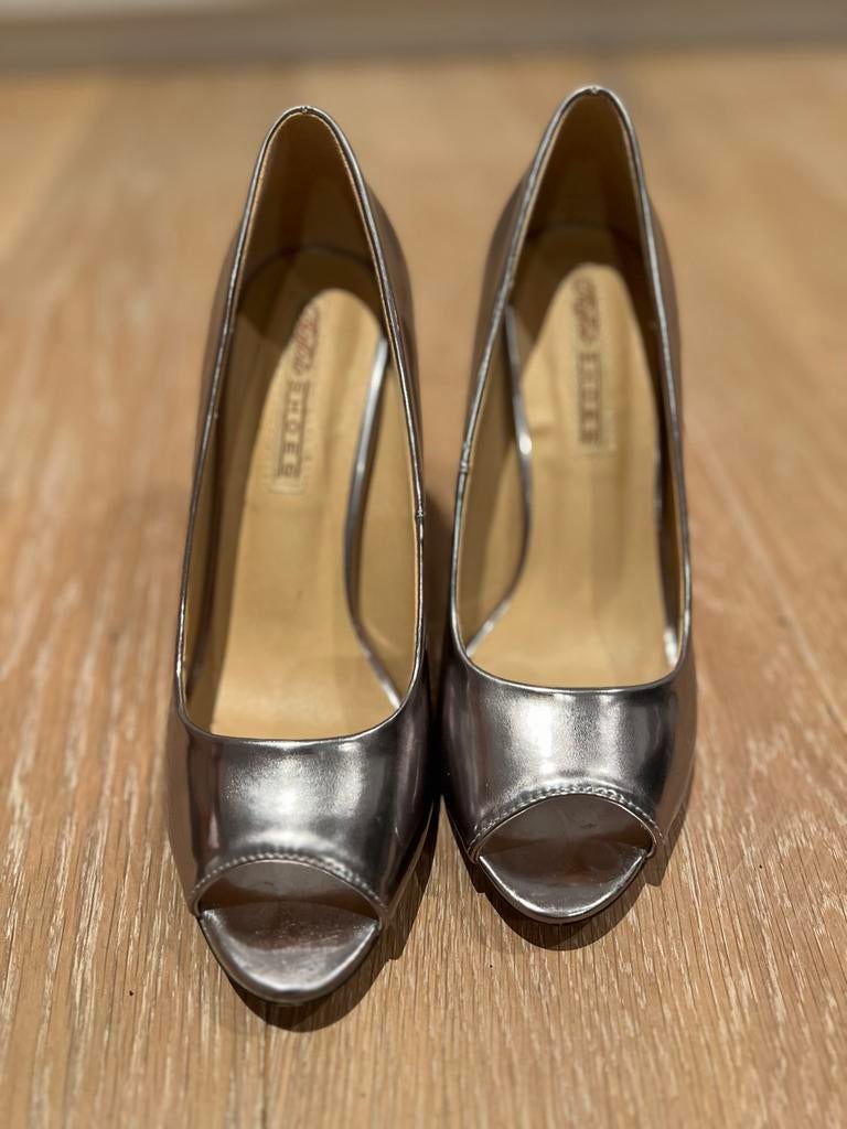 Buffalo Shoes Pewter - Maat 38, Ophalen, Zo goed als nieuw, Grijs, Schoenen met hoge hakken