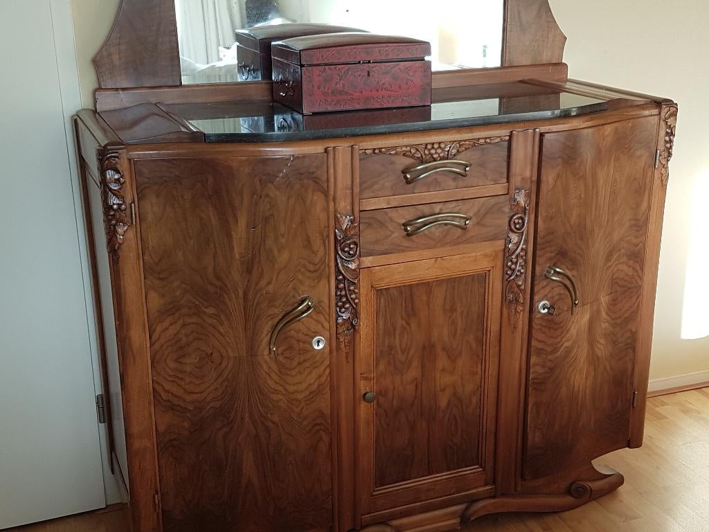 antiek dressoir, Ophalen