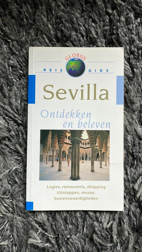 Sevilla Globus reisgids, Europa, Ophalen of Verzenden, Reisgids of -boek, Gelezen