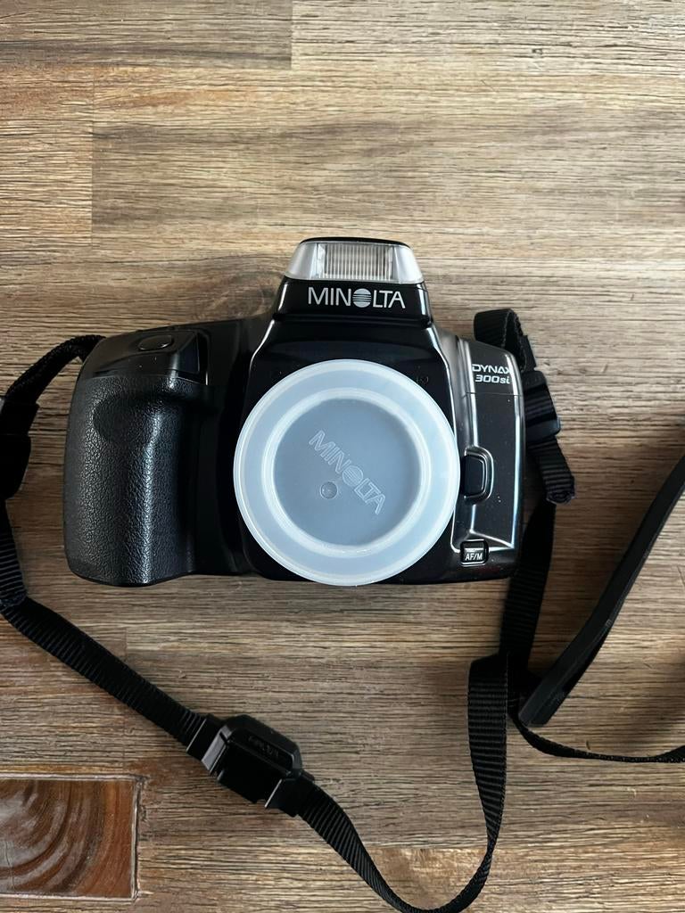 Minolta Dynax 300si Camera met Lens en Handleiding, Ophalen of Verzenden
