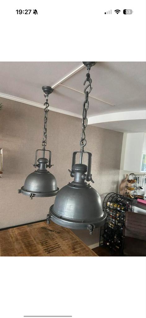 Twee gietijzeren hanglampen van Loods 5, Ophalen, Gebruikt, Metaal, Minder dan 50 cm