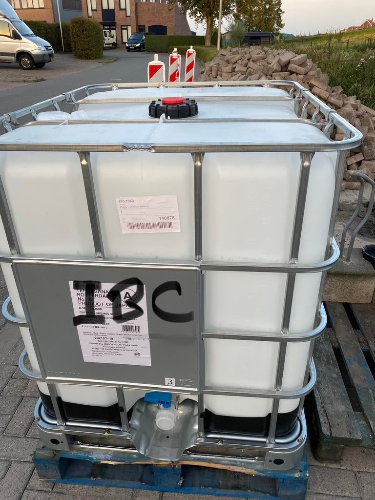 1000 liter vat met kraan tank ibc regenton voedselbranche, Met kraantje, 150 liter of meer, ., Ophalen of Verzenden