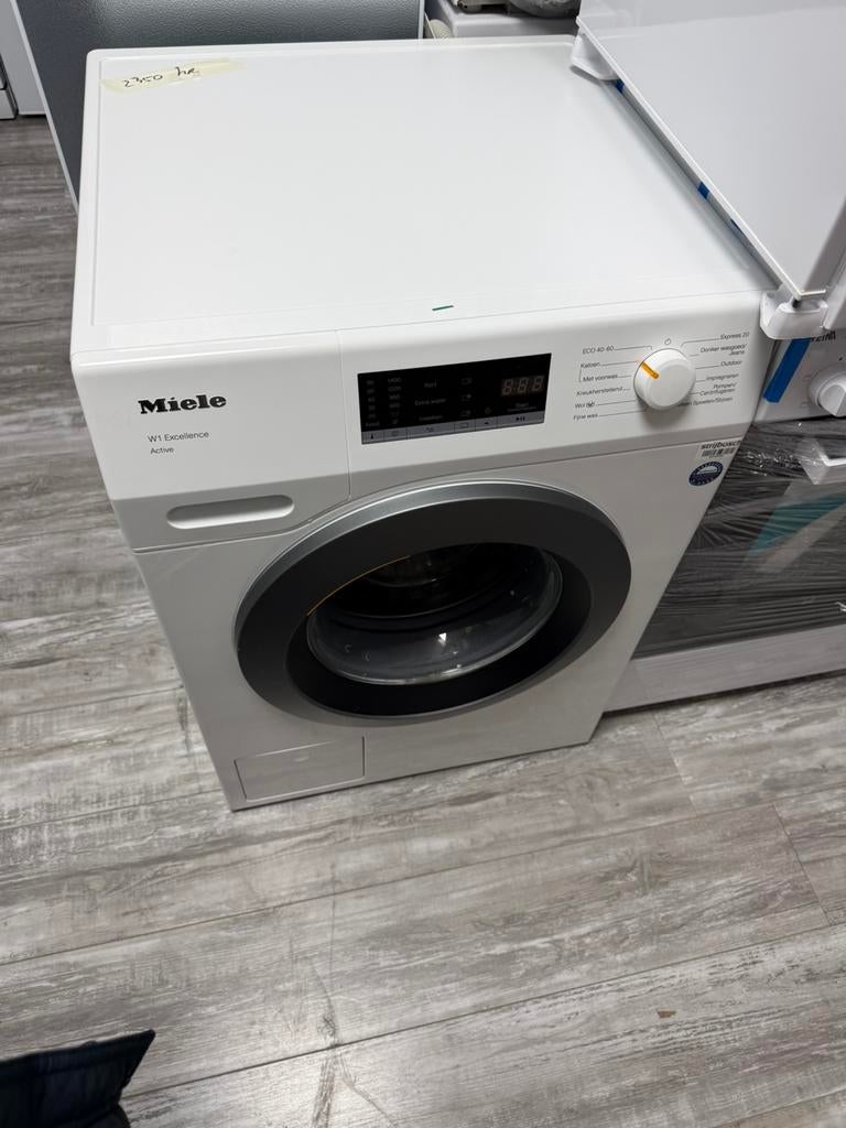 W1 Miele wasmachine wea035WCS axtive 7kg 2350 uur gedraaid, Witgoed en Apparatuur, Wasmachines, Minder dan 85 cm, Energieklasse A of zuiniger