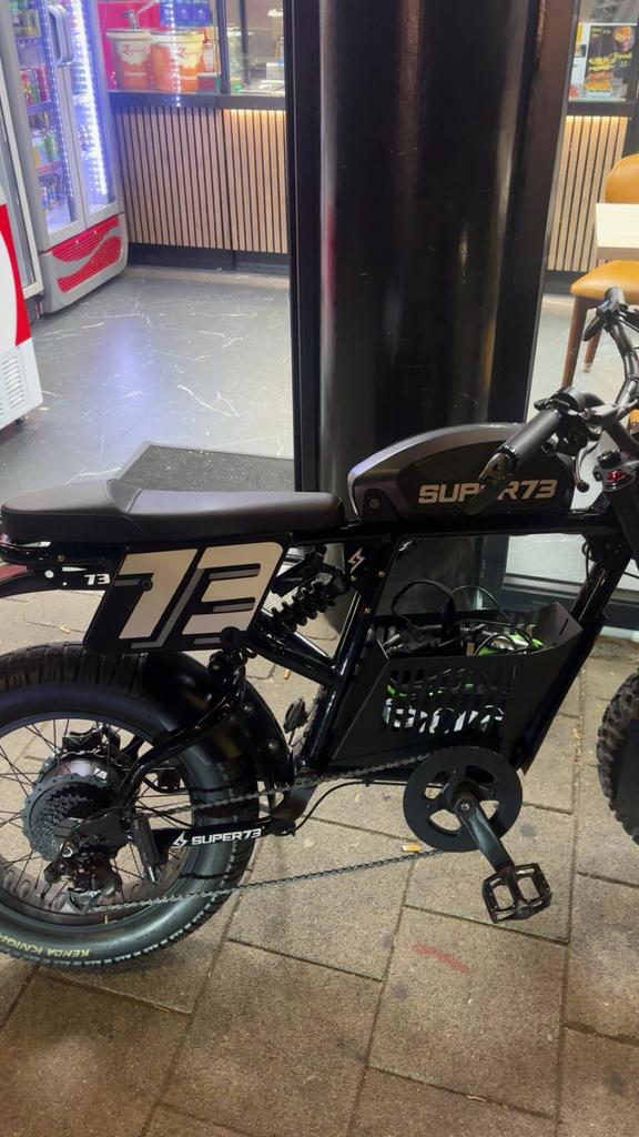 super 73 rx, Fietsen en Brommers, Elektrische fietsen, Zo goed als nieuw, Overige merken, 59 cm of meer, 50 km per accu of meer