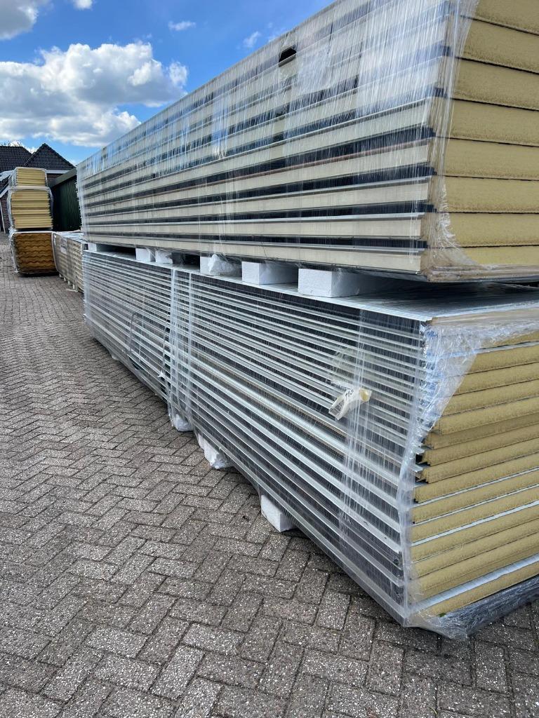 Sandwich wandpanelen 60mm, Doe-het-zelf en Verbouw, Platen en Panelen, Zo goed als nieuw, Overige materialen, 50 tot 100 mm, Ophalen of Verzenden