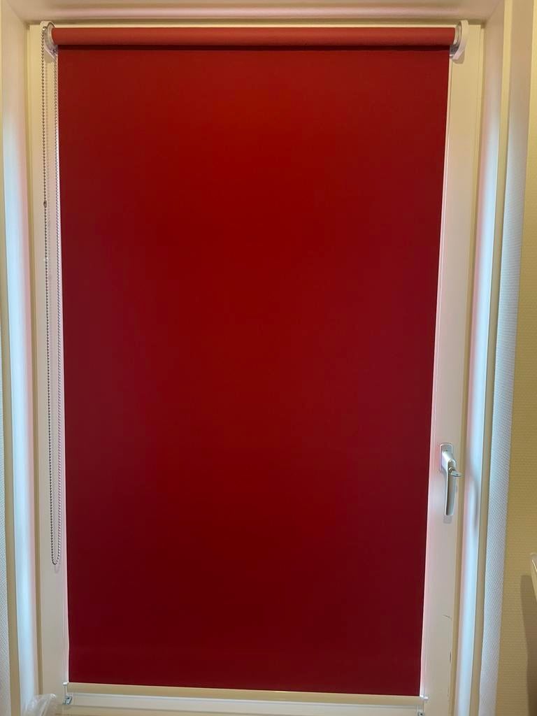 Eenvoudige verduisterende rolgordijnen, Ophalen of Verzenden, Zo goed als nieuw, Minder dan 100 cm, 100 tot 150 cm