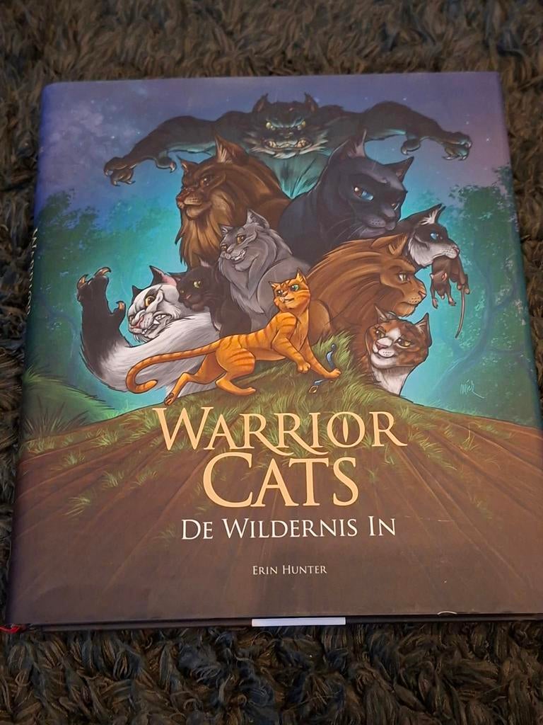 Warrior Cats: De Wildernis In - Erin Hunter, Ophalen of Verzenden, Zo goed als nieuw, Erin Hunter, Fictie algemeen