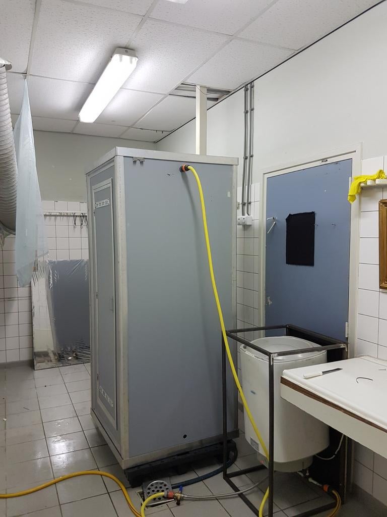 Nooddouche  verbouwingsdouche te huur, Ophalen, Gebruikt, Vt, Vtv