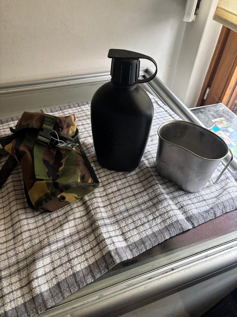 Veldfles KL '96 met Beker en Tas, AVON, Overige typen, Onbekend, Ophalen of Verzenden