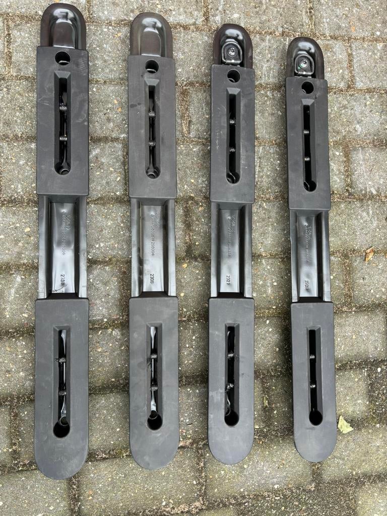 bevestigings punt rail achter bank stoel mercedes v-kla vito, Auto-onderdelen, Interieur en Bekleding, Tymtop5@gmail.com, 3161ek