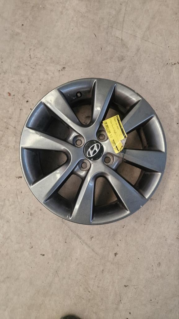 Hyundai Velg - Gebruikt, Auto-onderdelen, Banden en Velgen, Gebruikt, Velg(en), 16 inch, All Season