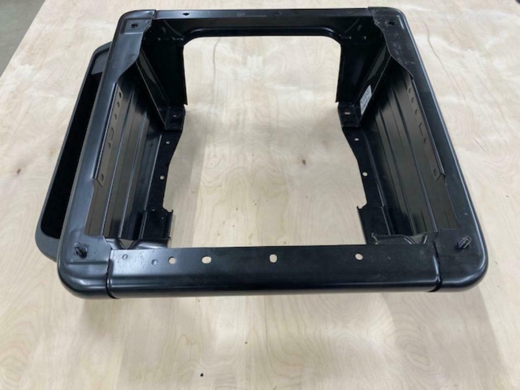 Volkswagen T5/ T6 Transporter sokkel rechts onder stoel, Ophalen, Gebruikt, Smart
