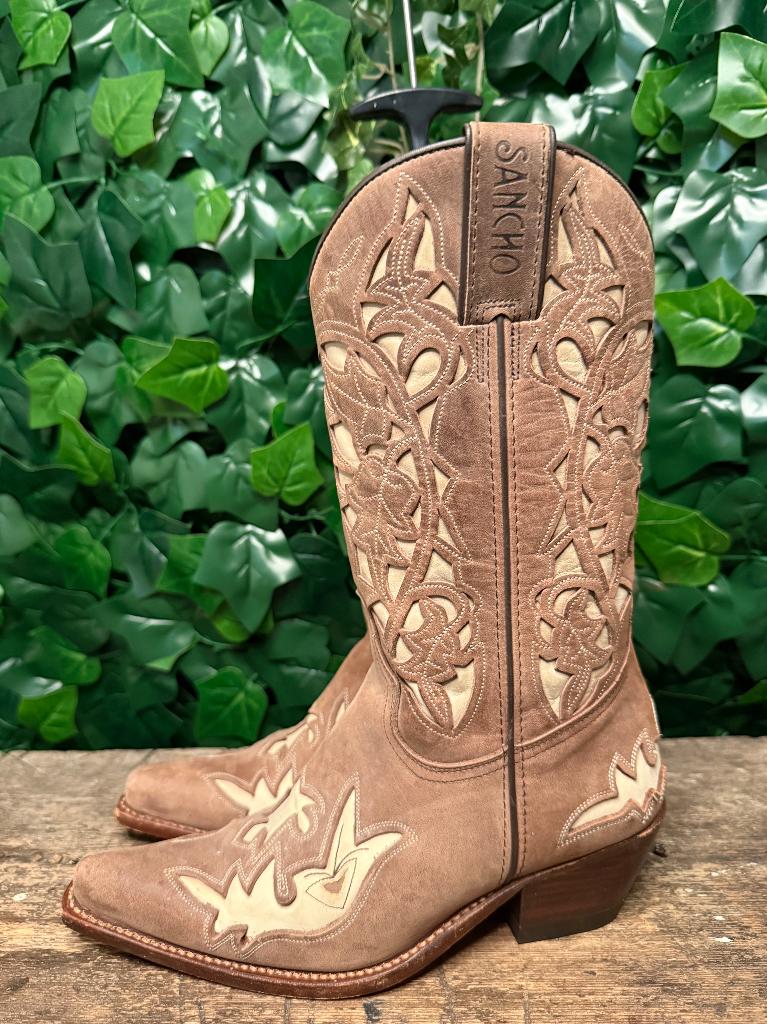 Nieuwe laarzen  van Sancho maat 37, Kleding | Dames, Schoenen, Nieuw, Hoge laarzen, Bruin, Ophalen of Verzenden