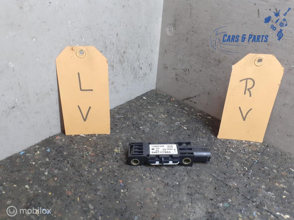 Crashsensor Chrysler 300C 3.0 V6 CRD ('04-'11) 04671779AC, Ophalen of Verzenden, Gebruikt, Chrysler