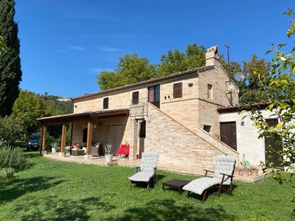 Vakantiehuis in Italie (le Marche), 2 slaapkamers, In bergen of heuvels, Landelijk, Rome en Midden-Italië